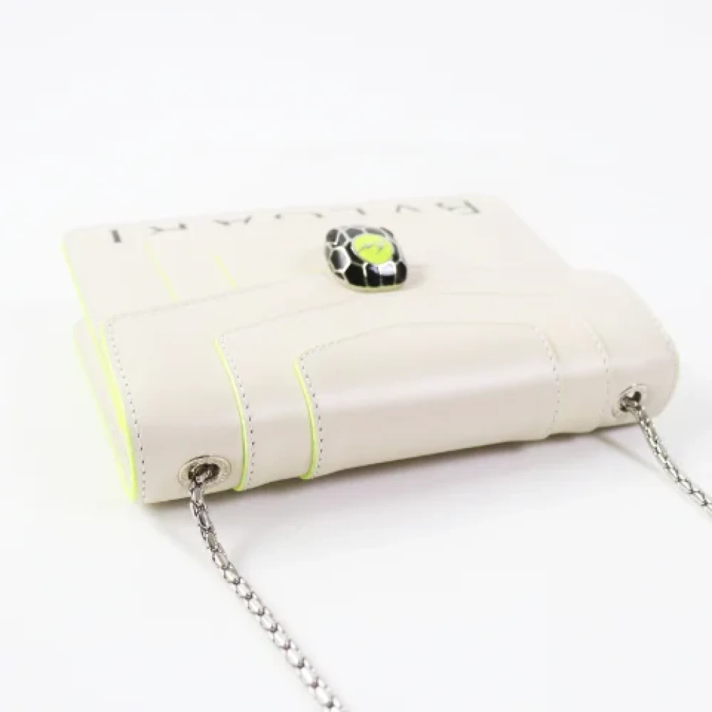 Bvlgari Vintage Pre-owned Leather shoulder-bags Beige Dames