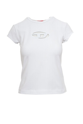 white-t-shirts-and-polos