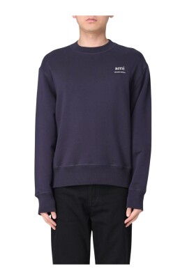 sweatshirt-bleu-coupe-decontractee
