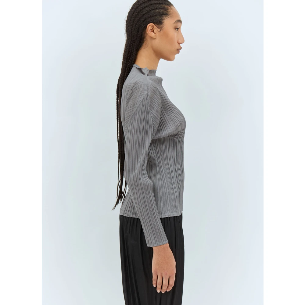 Issey Miyake Geplooide hoge hals lange mouwen top Gray Dames