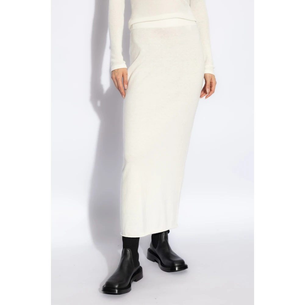 Lisa Yang Rok Charlotta White Dames