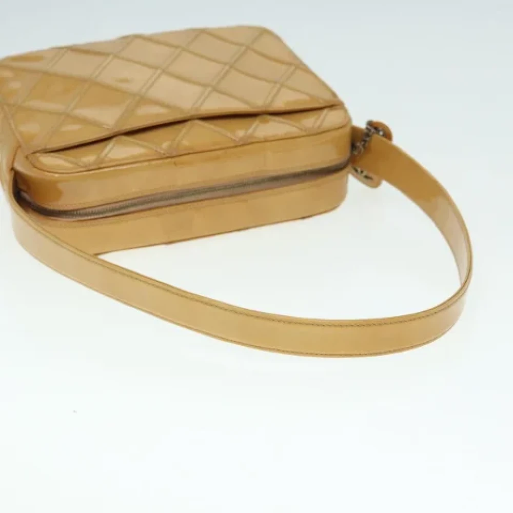 Chanel Vintage Pre-owned Canvas chanel-bags Yellow Dames