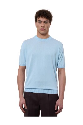 lightweight-crepe-t-shirt-in-sky-blue