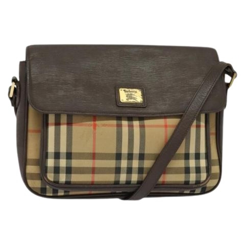 Shop fashion from Burberry Vintage online on Miinto