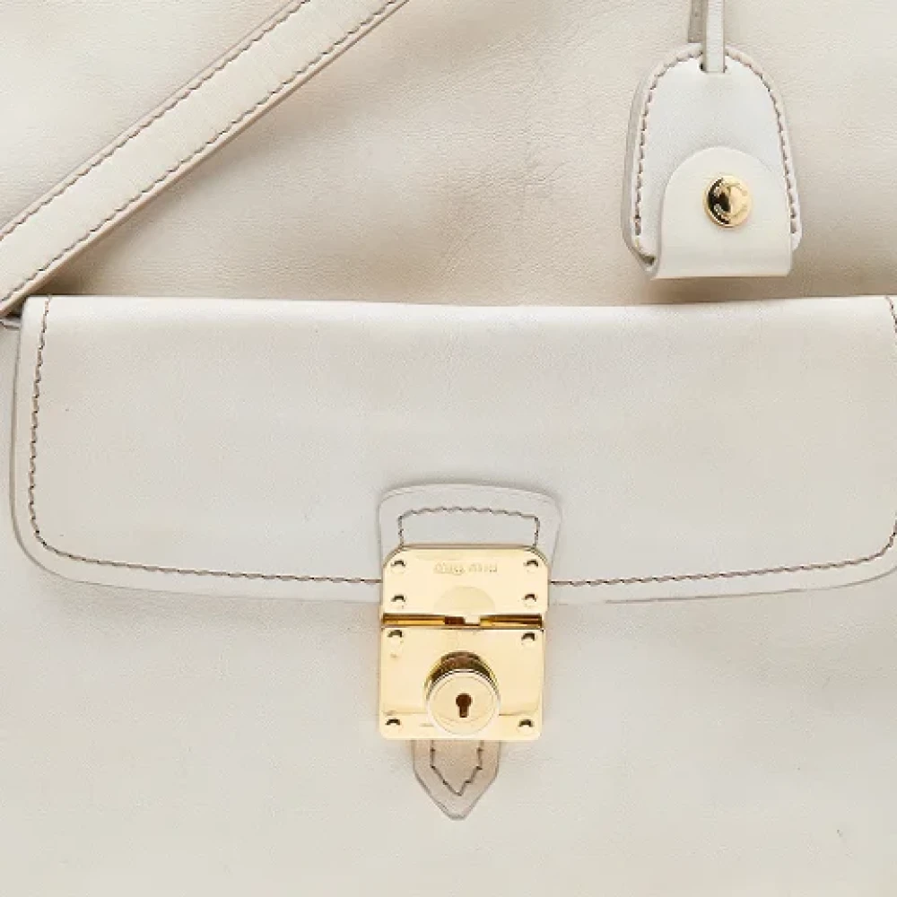 Miu Pre-owned Leather shoulder-bags Beige Dames