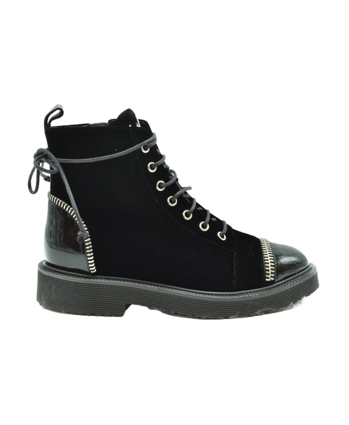 bottes-a-lacets