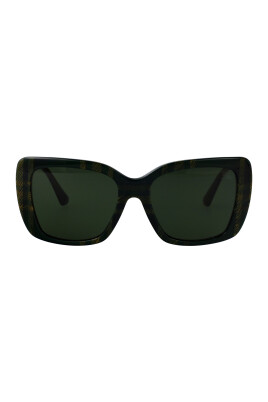 lunettes-de-soleil-elegantes-avec-modele-0be4456