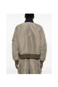 veste-utilitaire-verte-avec-poches-multiples