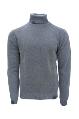 pull-bleu-en-laine-bouillie-a-col-roule