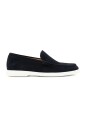 mocassin-en-daim-bleu-semelle-blanche