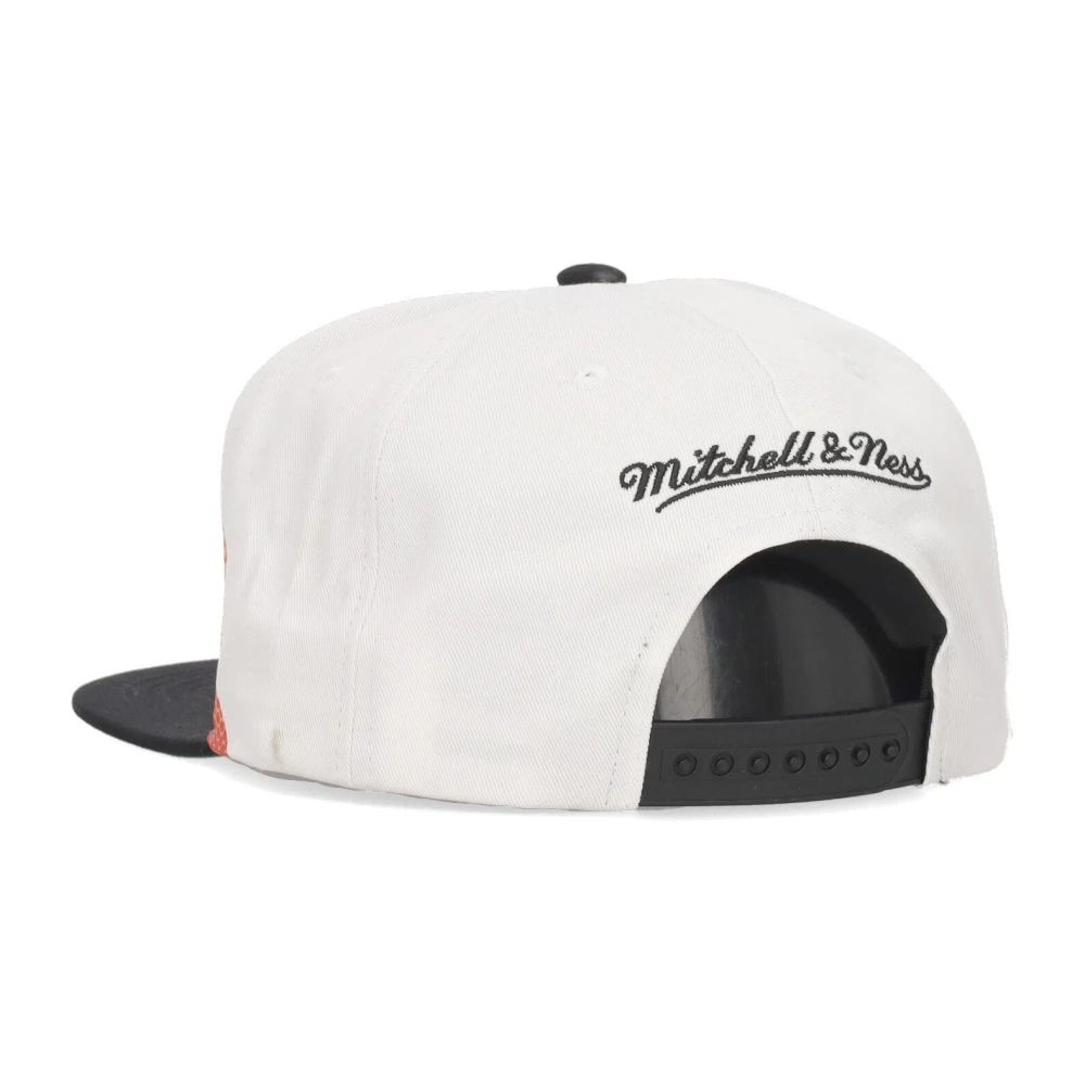 Mitchell & Ness Atlanta Hawks Platte Klep Pet White Heren