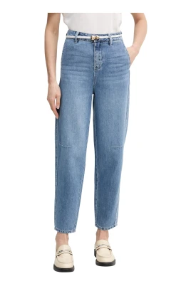 Avslappnade jeans med hög midja