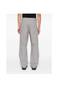 pantalon-gris-froid-a-braguette-dissimulee