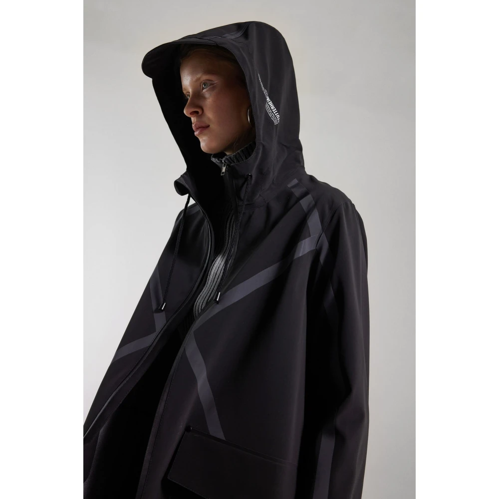Stutterheim Ambachtelijke A-Lijn Regenjas met Tape Strepen Black Dames