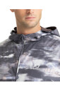 abstract-multicolor-trainingspak-met-capuchon