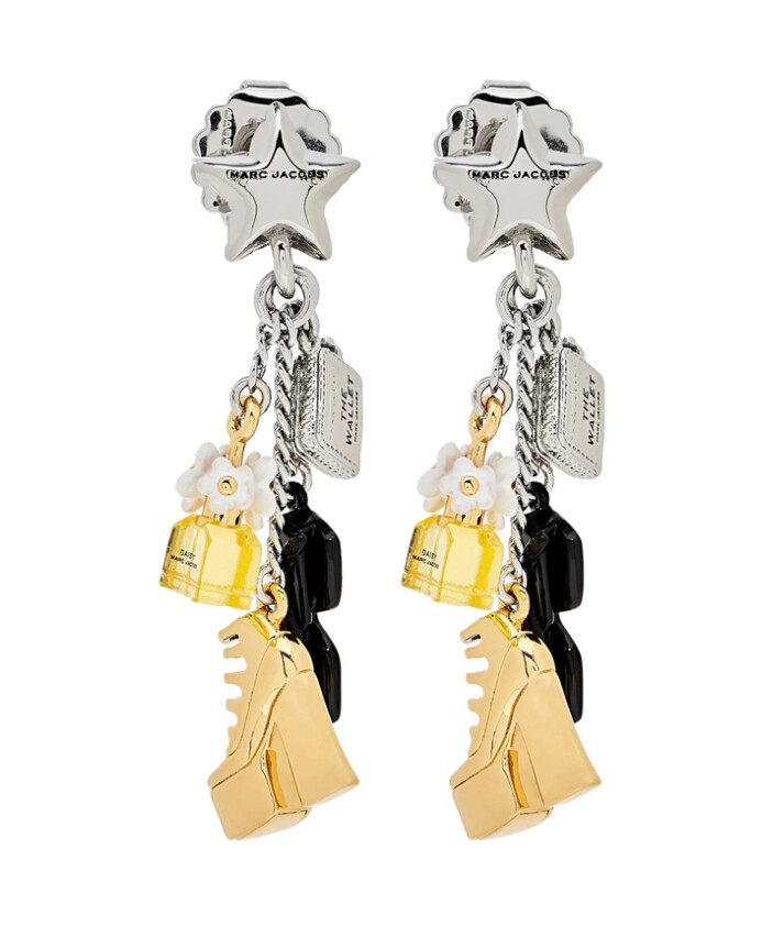 boucles-d-oreilles-argentees-avec-etoiles