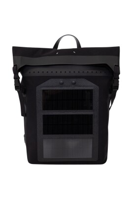 backpack-with-solar-panels
