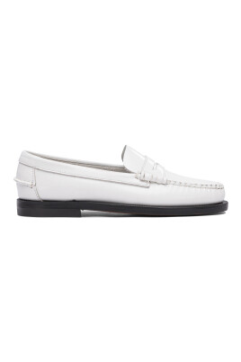 white-loafer-shoes-for-women