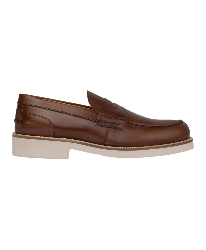 zapato-mocasin-de-cuero