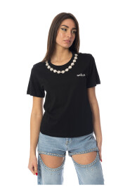 T-shirt in jersey firmata Gaelle caratterizzata da logo lato cuore e da Gioiello collana cucita a mano. Vestibilità regolare e comoda