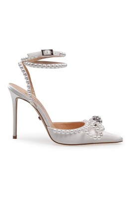 pearl-bow-satin-pumps