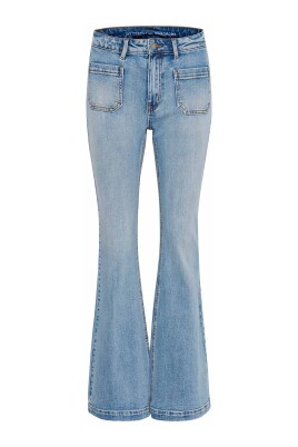 hoj-x-bred-bootcut-jeans-lysebla