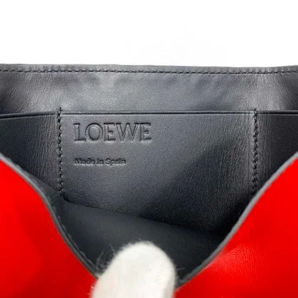 Loewe Pre-owned Leather wallets Red Dames