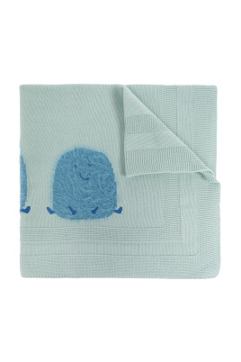 blanket-with-animal-motif