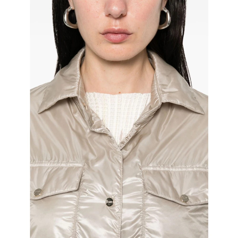 Herno Roomkleurige Jassen voor Stijlvolle Outfits Beige Dames