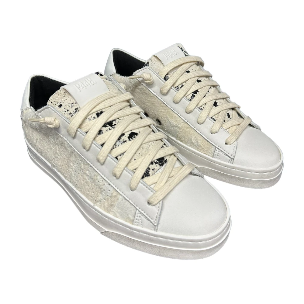 P448 Sneakers van verouderd leer met logodetails White Dames