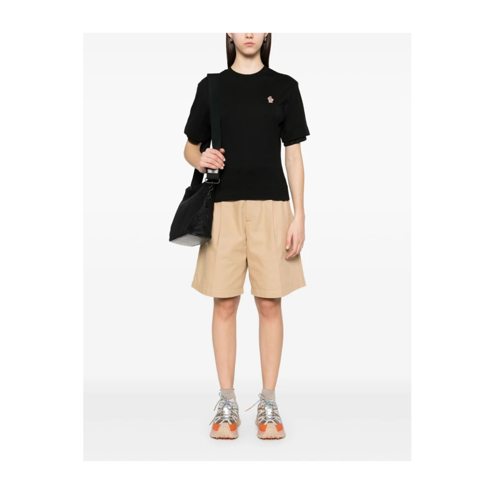Moncler Zwarte T-shirts en Polos met Logo Patch Black Dames