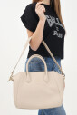 sac-a-main-beige-elegant-et-polyvalent