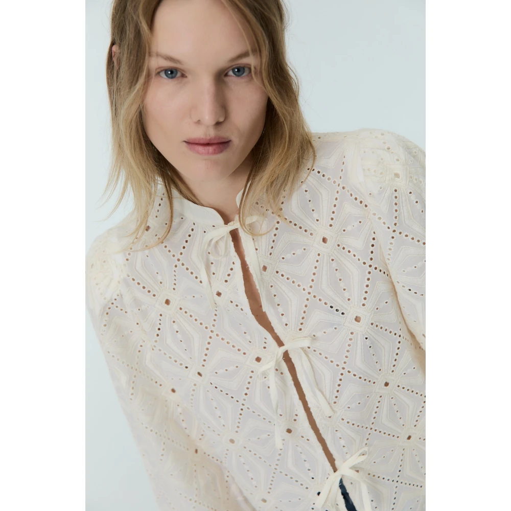 The New Society Blouse met geborduurde voile en pofmouwen Beige Dames