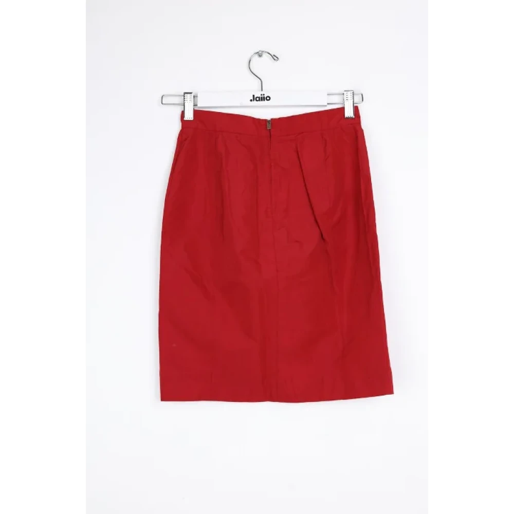 Miu Pre-owned Polyester bottoms Red Dames