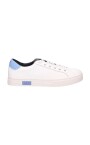 chaussures-blanches-a-lacets-style-elegant