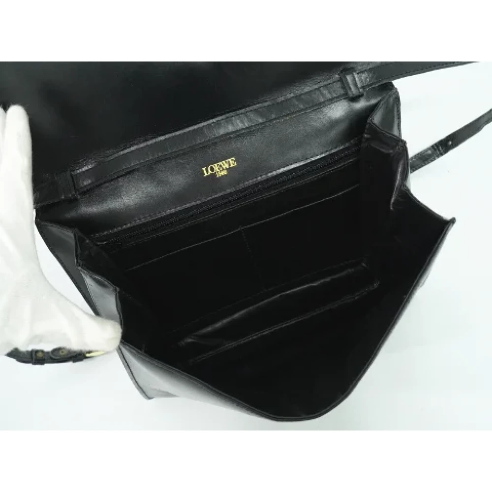 Loewe Pre-owned Leather shoulder-bags Green Dames