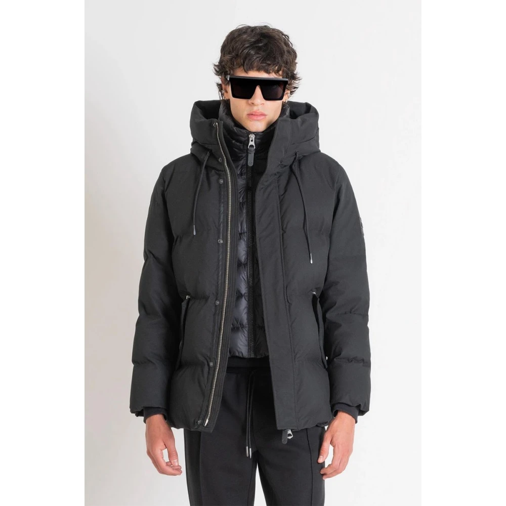 Antony Morato Zwarte Donsjas in Technische Stof Black Heren