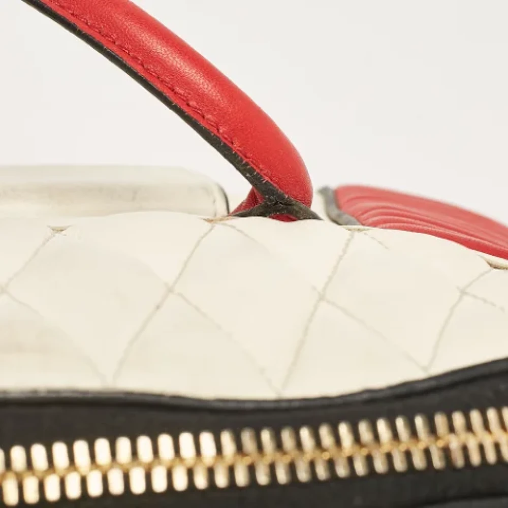 Miu Pre-owned Leather handbags Red Dames