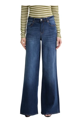 EVA Flare Jeans