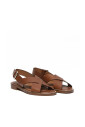 sandales-elegantes-croisees-en-cuir