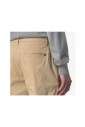 chino-beige-en-tissu-stretch-technique