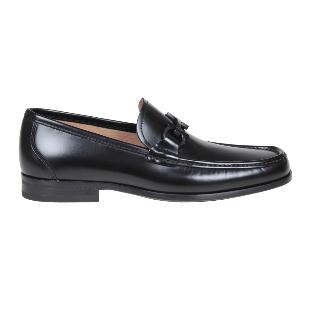 Salvatore Ferragamo Leren Moccasin met Gancini Gesp Black Heren