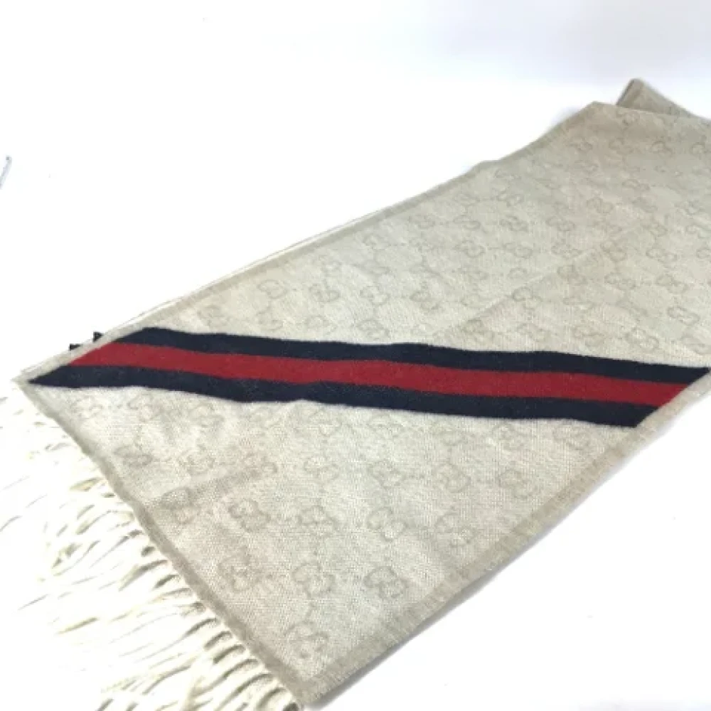 Gucci Vintage Pre-owned Wool scarves Beige Dames