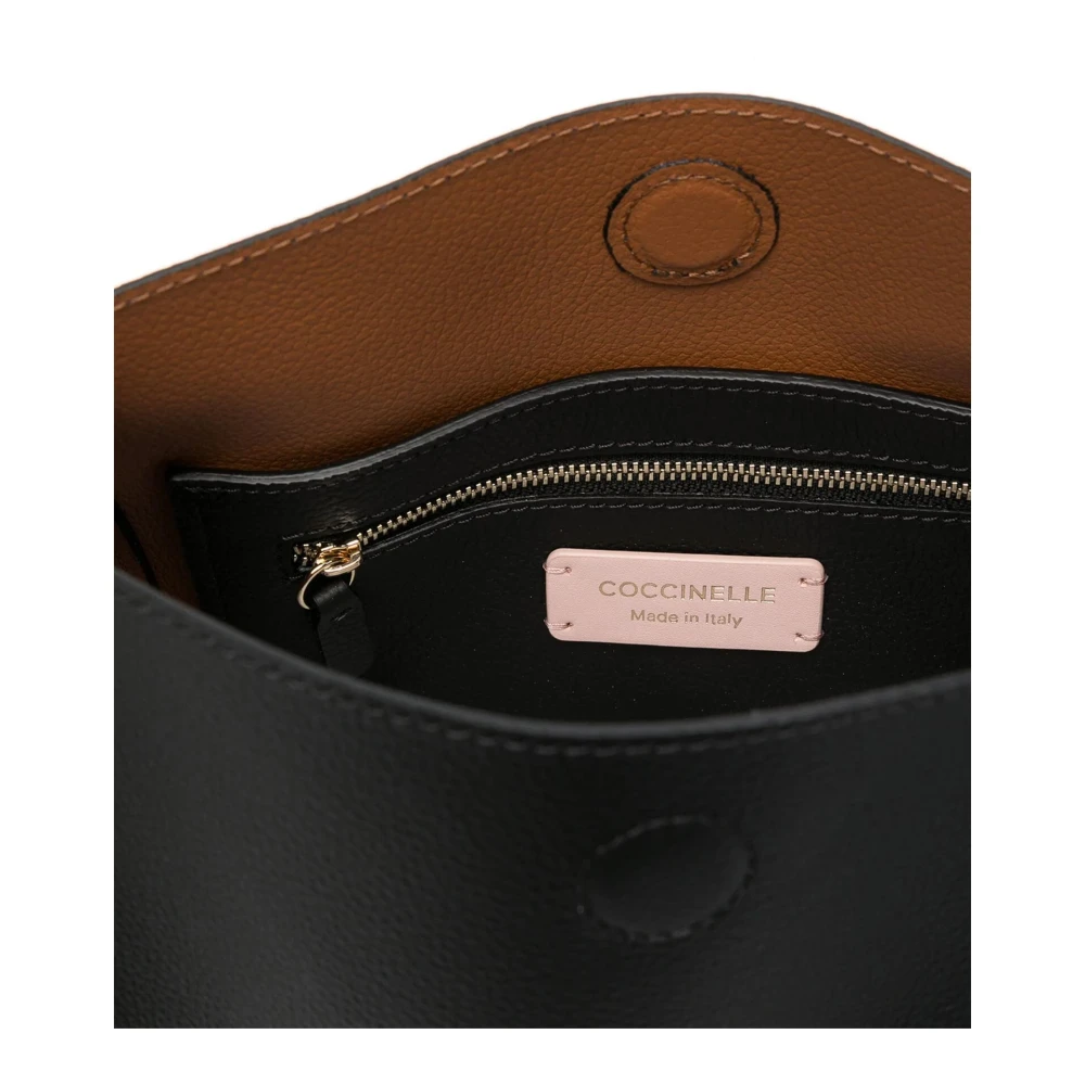 Coccinelle Schoudertas van leer met logo print Black Dames
