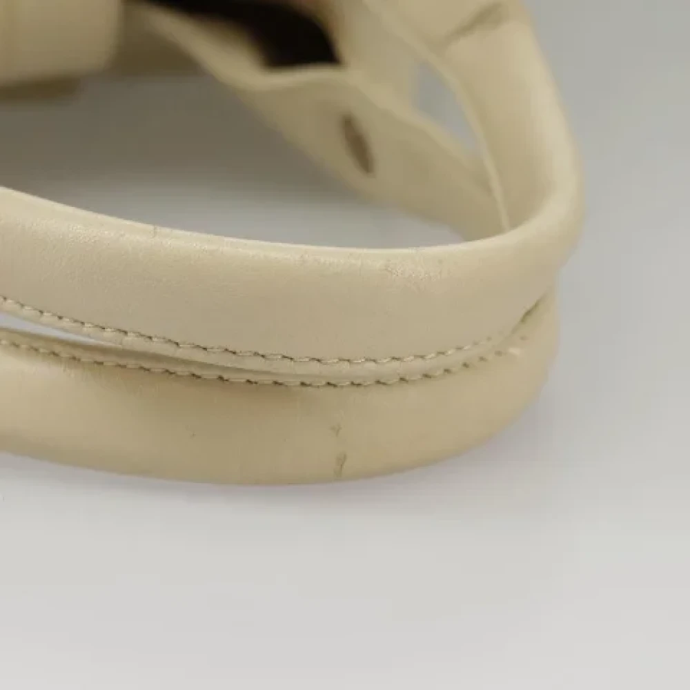 Bvlgari Vintage Pre-owned Leather handbags Beige Dames