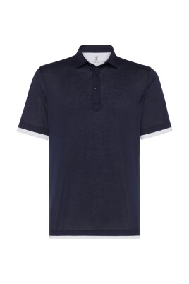 polo-a-manches-courtes-avec-details-superposes