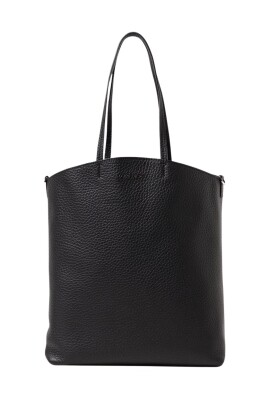 black-leather-tote-bag