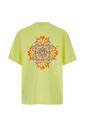 t-shirt-a-imprime-feuilles-psychedeliques-jaune