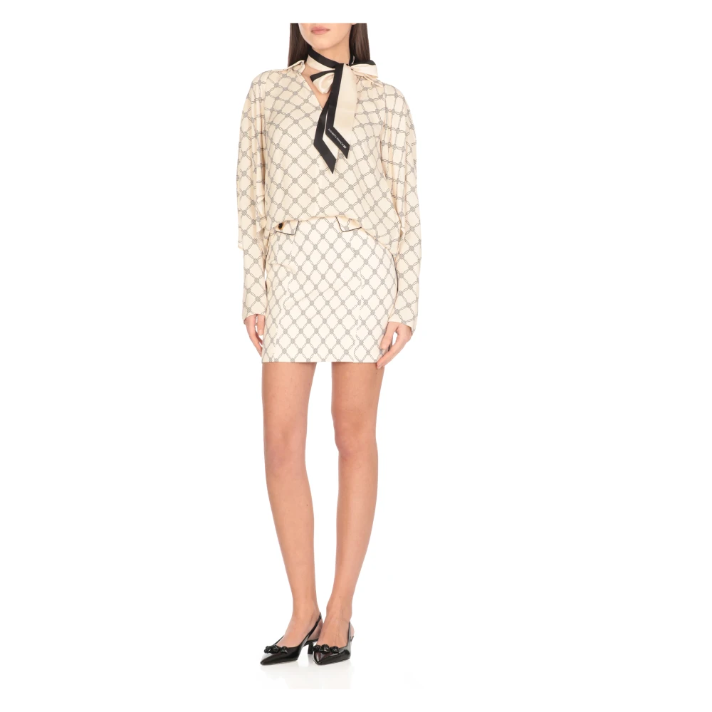 Elisabetta Franchi Ivoor Crêpe Rok met Logoknopen Beige Dames