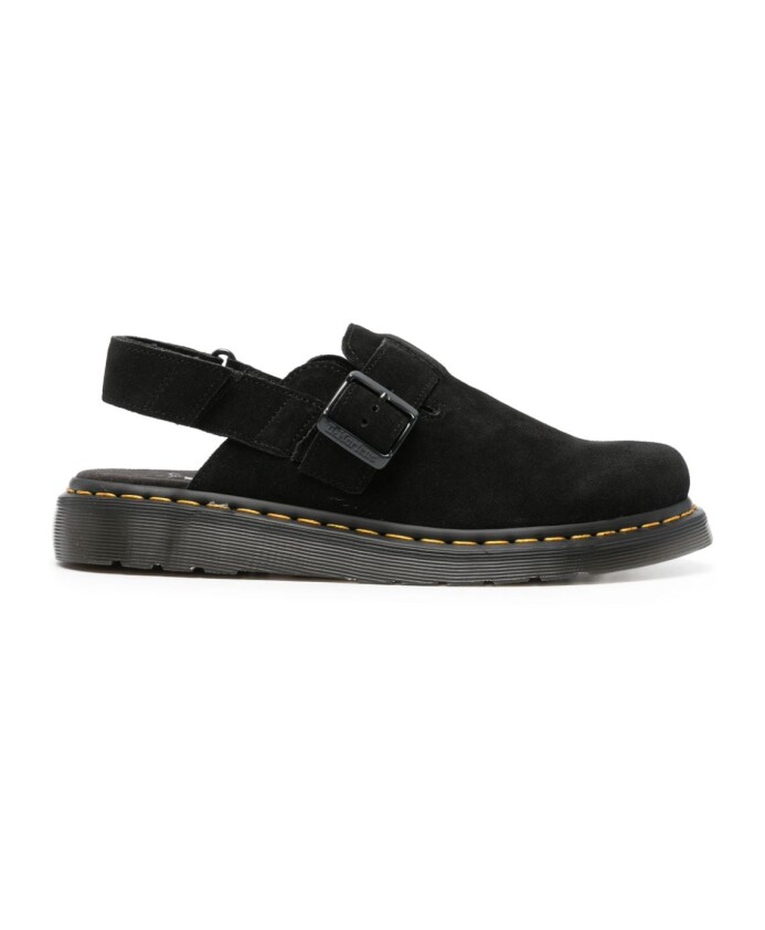 chaussures-plates-noires-avec-boucle